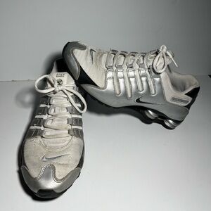 Nike Shox Athletic Metallic Silver 378341-124 Men’s Size 9.5